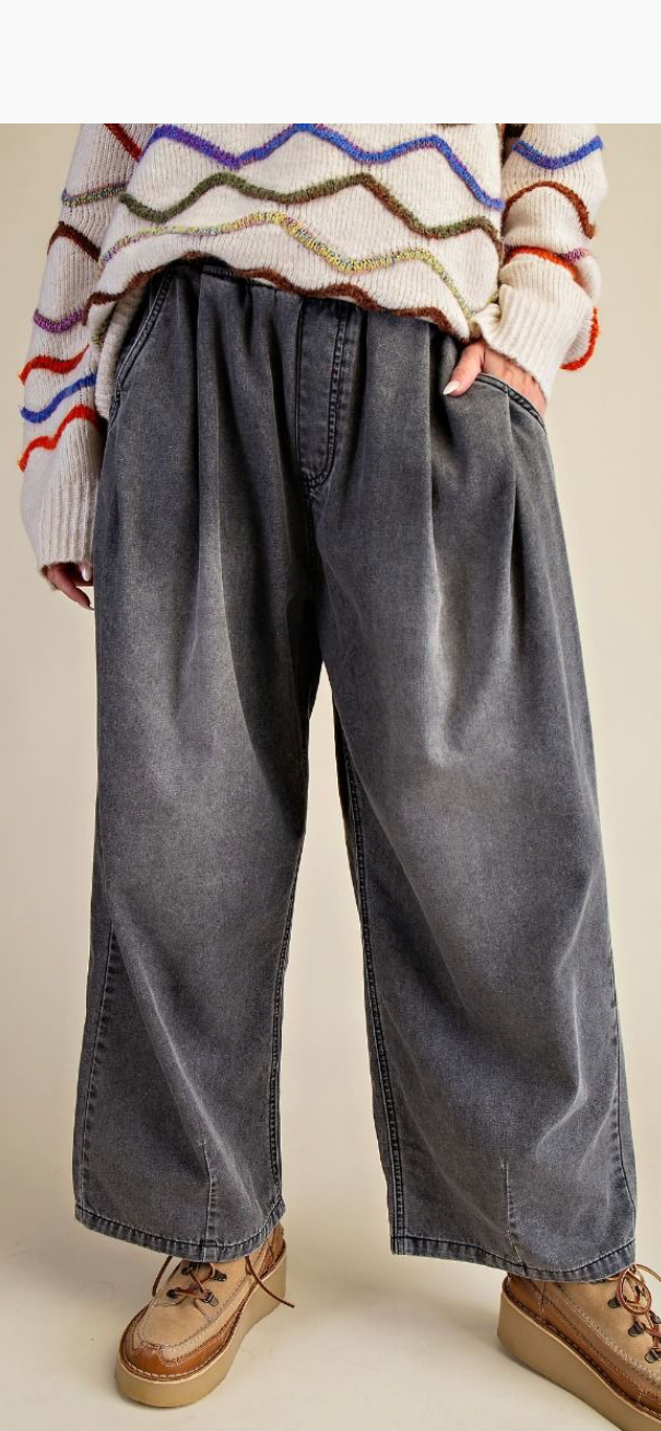 Elastic Waist Loose Fit Pleated Washed Black Denim Jeans